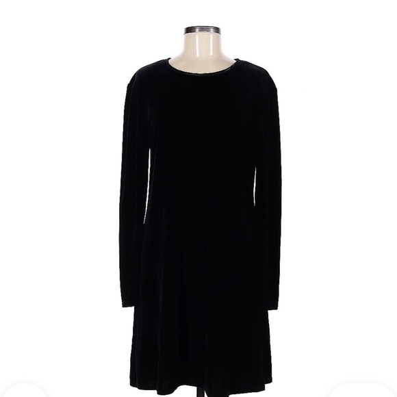 Black Long Sleeve Crew Neck Dress for Work - Picture 5 of 6